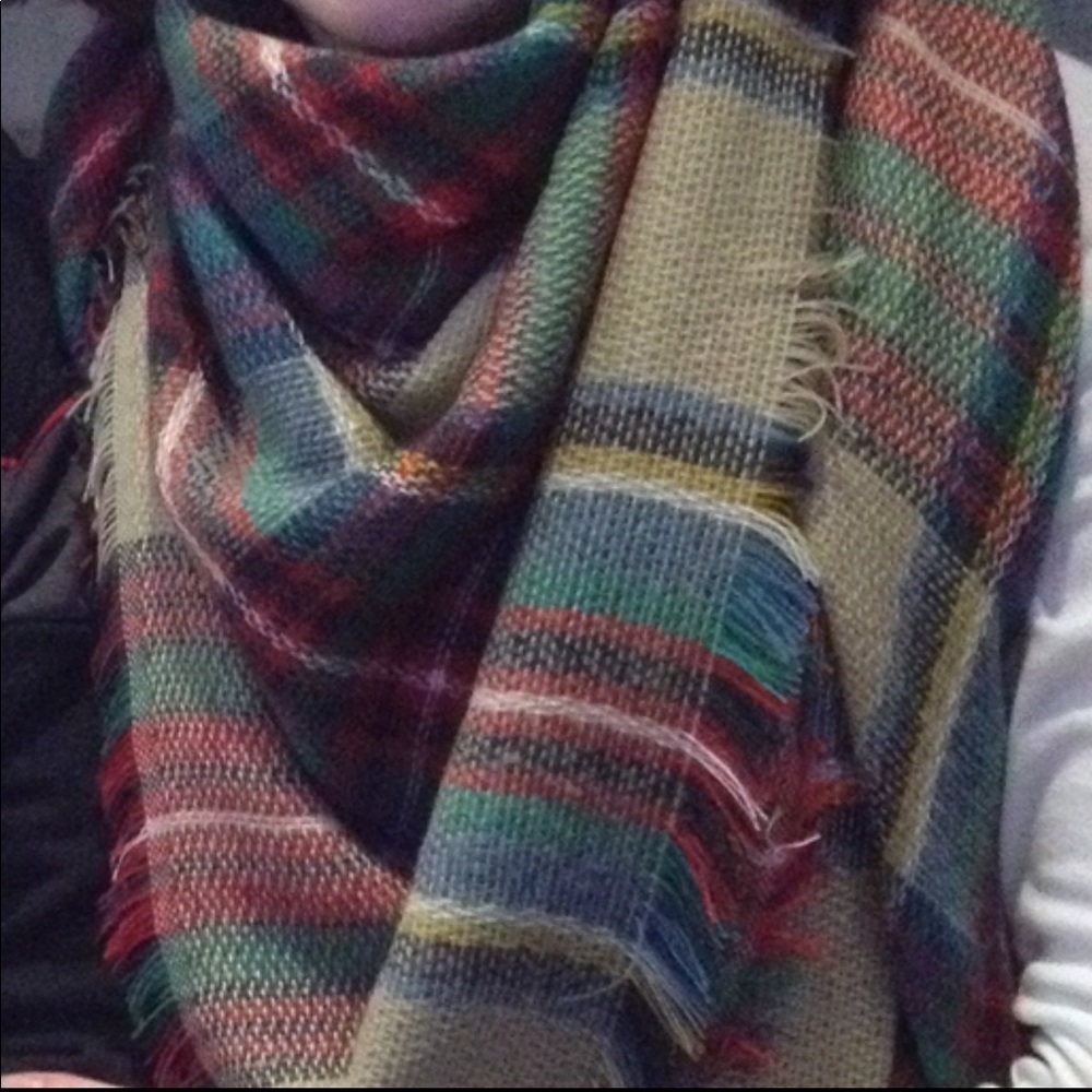 Cozy Plaid Blanket Scarf